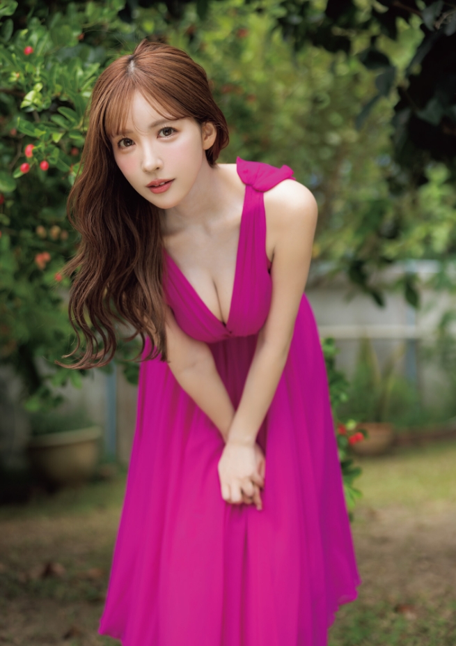 三上悠亜写真集「Last your...」