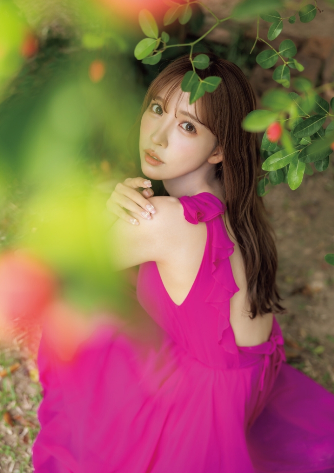 三上悠亜写真集「Last your...」