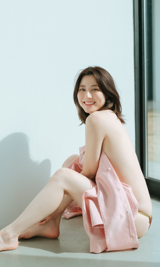 杉本有美写真集「余白の色気。」