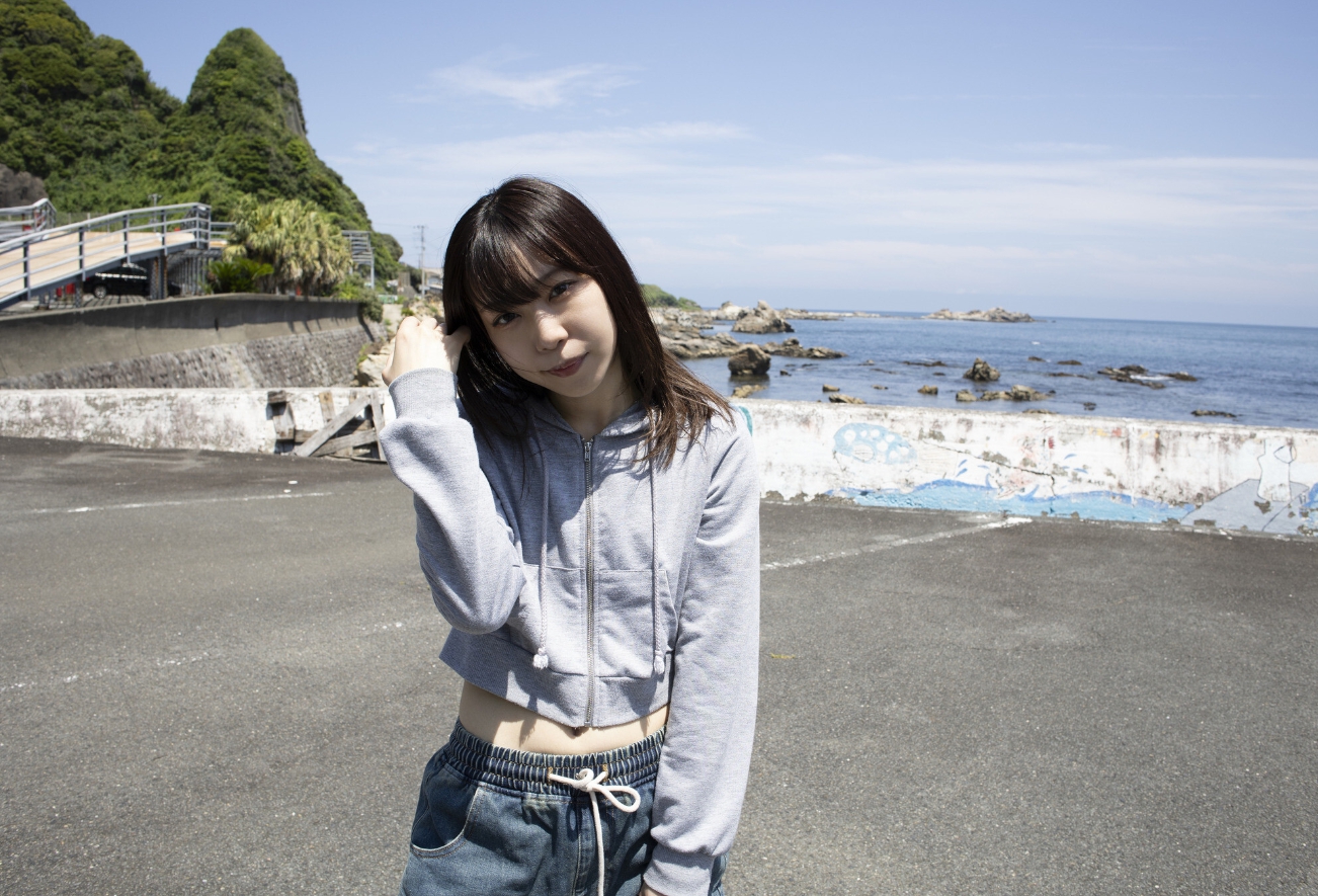 はるめ1stヌード写真集『恋人未満、でも恋以上。』