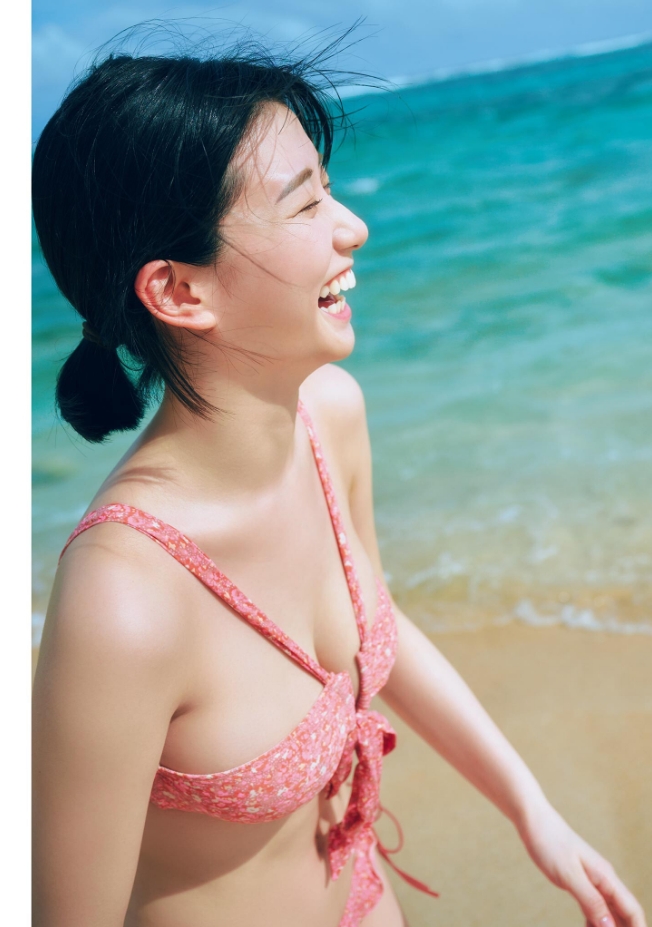 瀬戸環奈1st写真集 emerald